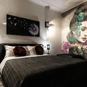  בית הארחה Trevi & Pantheon Design איטליה